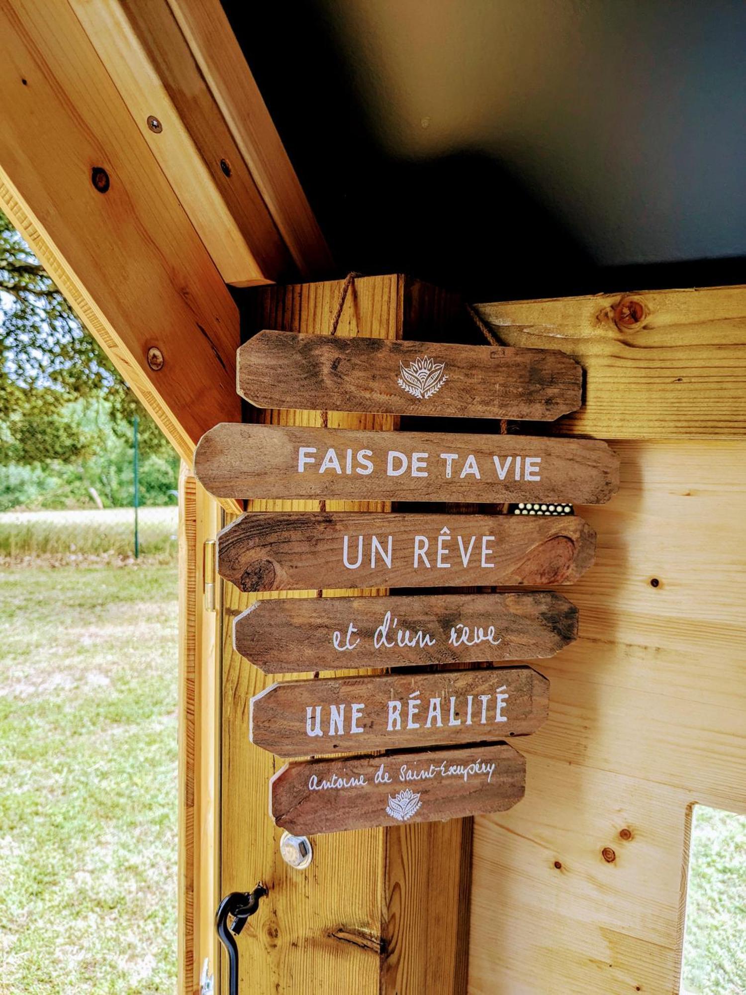 La Borie Du Chevrier Hotel Sainte-Croix-de-Beaumont Eksteriør billede